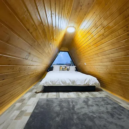 Private Place Adults Only Lodge *